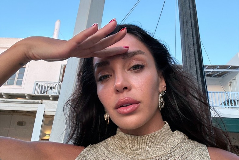 Aybüke Albere Kimdir?