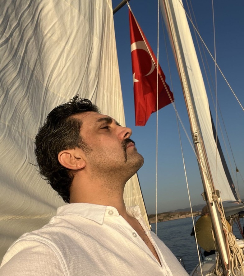 Bayhan'ın Hayatı ve Başarıları: Detaylı İnceleme