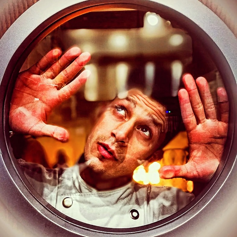 Çağlar Öz Kimdir?