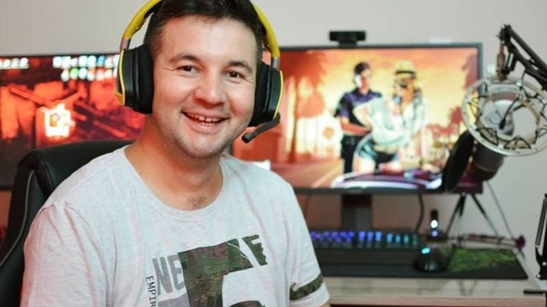 Emre Bozkurt Kimdir?