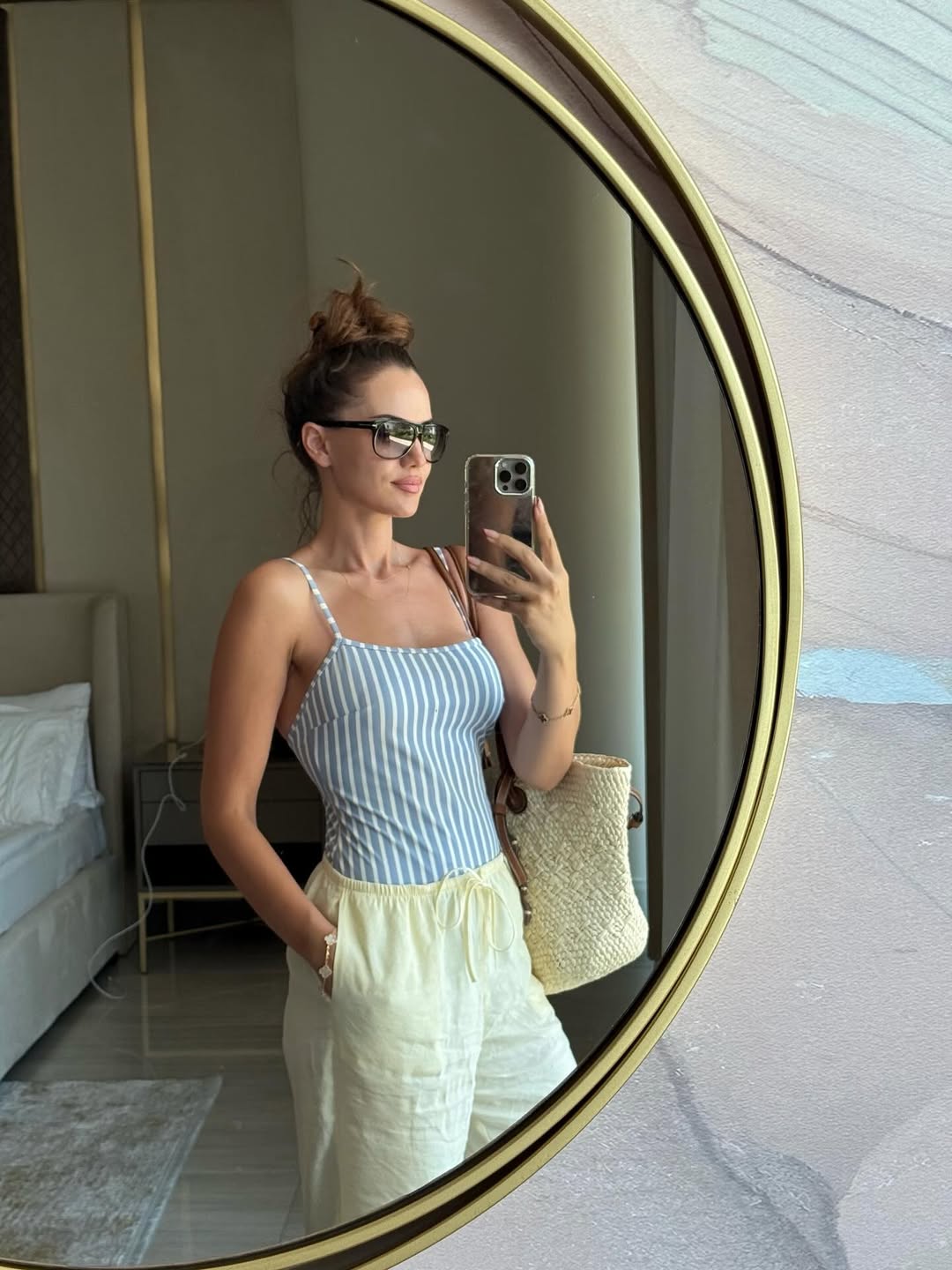 Fahriye Evcen Kimdir?