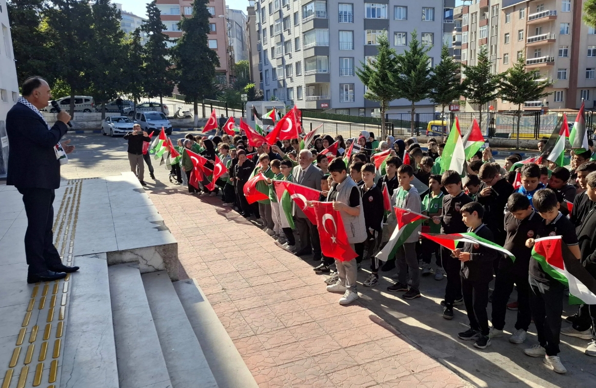 Sinop’ta Öğrencilerden “Filistin ve Gazze” Temalı Farkındalık Etkinliği