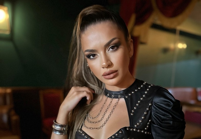 Nefiye Dilbay Kimdir?
