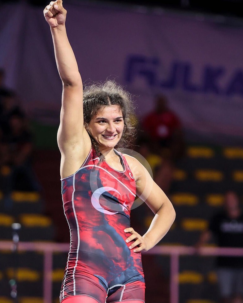 Nesrin Baş Hakkında Bilinmeyenler: Hayatı, Kariyeri ve Başarıları