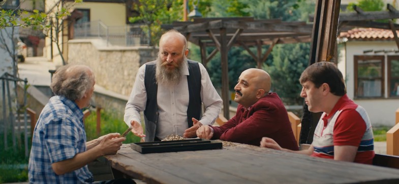 Oflu Hoca 5 Film Konusu ve Oyuncuları