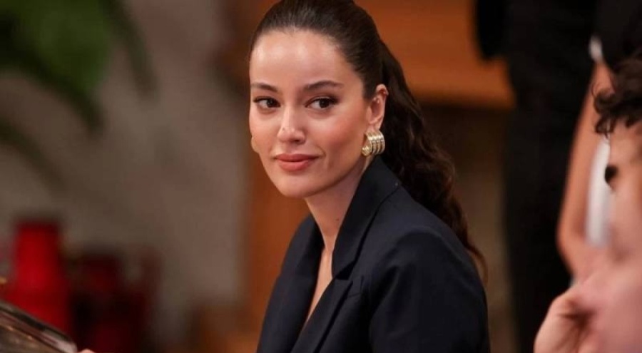 Pelin Akil ile Menajeri Arasındaki Aşk İddiaları Gündemde!