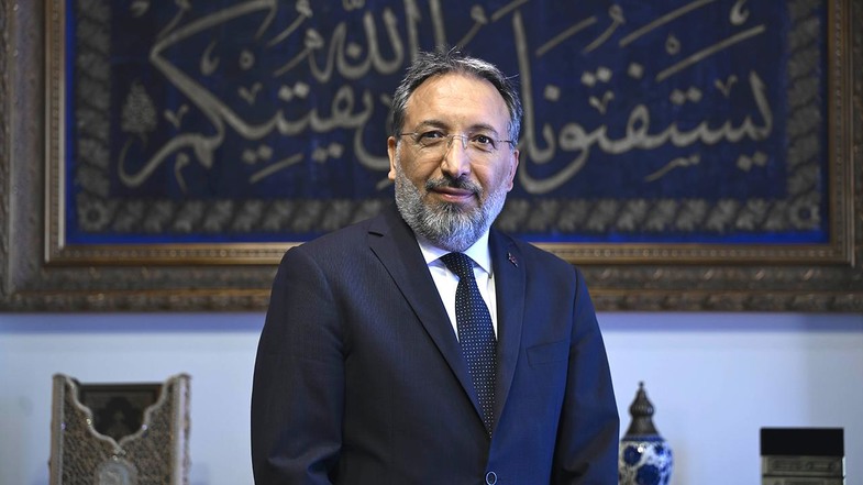 Safi Arpaguş Kimdir?