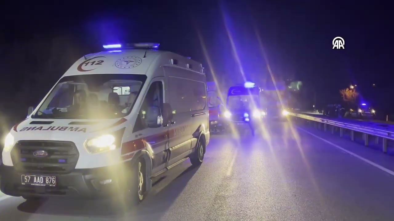 Sinop’ta otobüs kazasında 13 kişi yaralandı