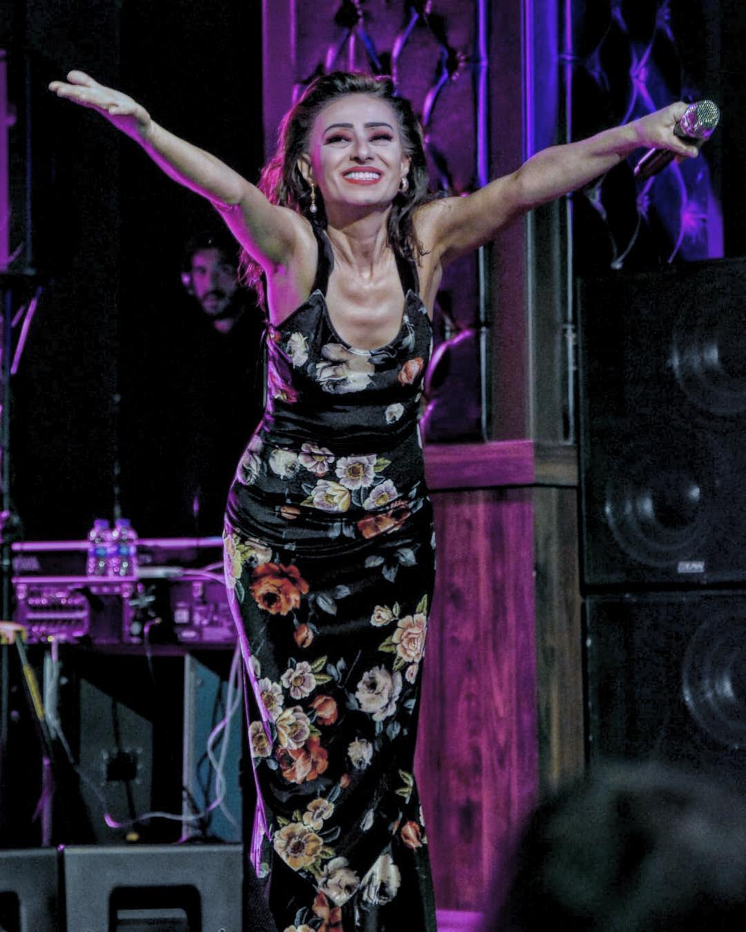 Yıldız Tilbe Kimdir?