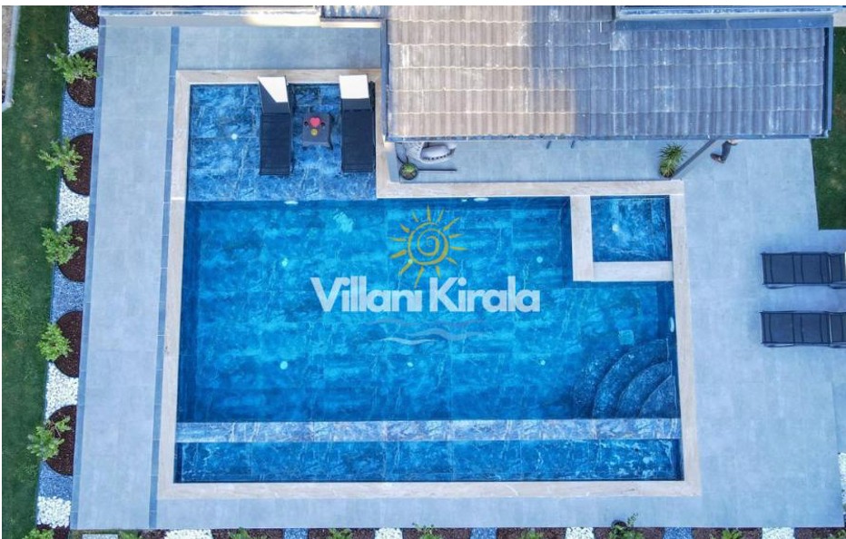 Isıtmalı Havuzlu Villalarda Dört Mevsim Tatil Keyfi