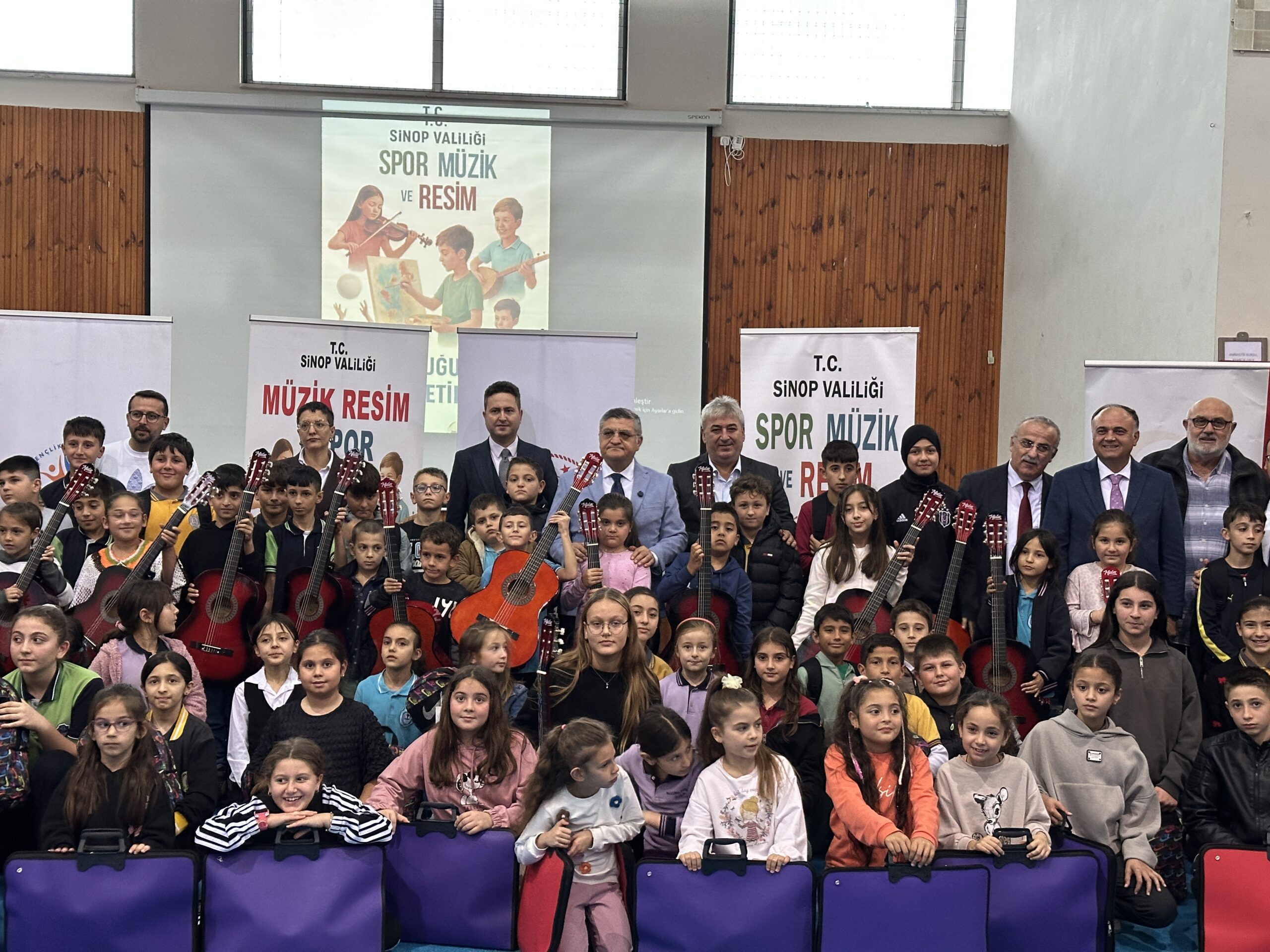 “Müzik, Resim ve Spor Çocuğun Cennetidir” Projesi Ayancık’ta Hayata Geçti