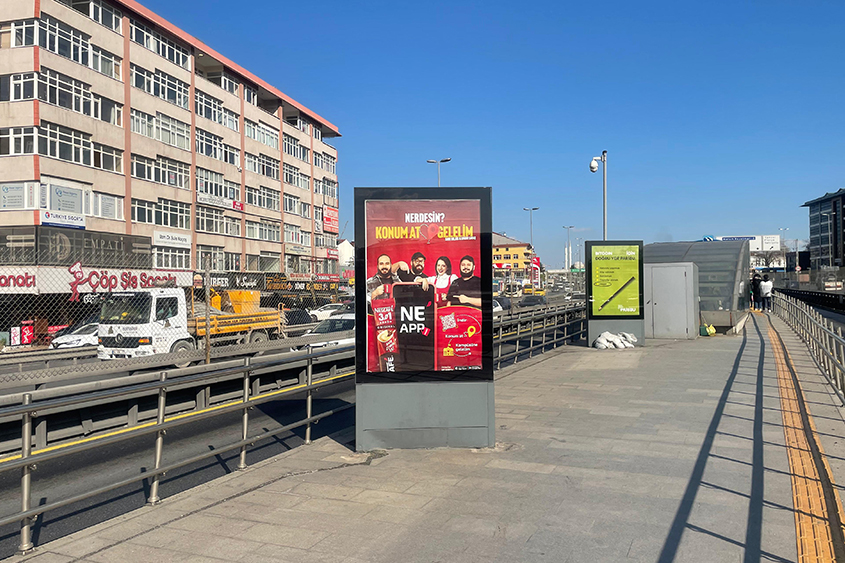 Metrobüs Reklamları ile Marka Bilinirliğinizi Nasıl Artırabilirsiniz?