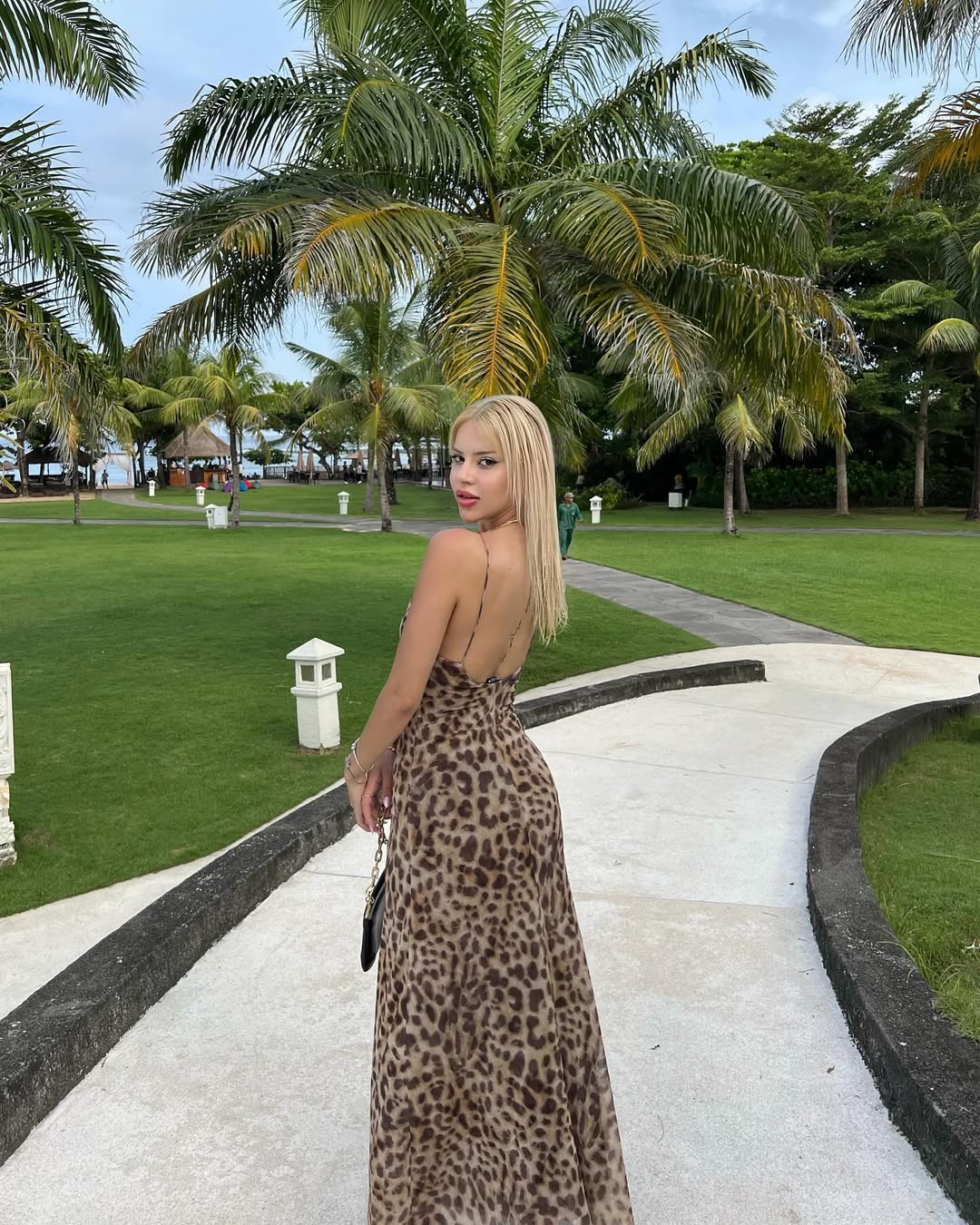 Demet Öztürk Hakkında Bilinmeyenler ve Hayat Hikayesi