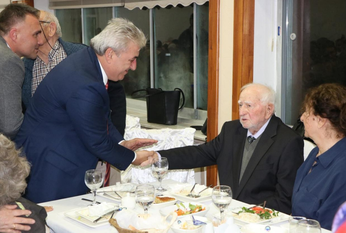 24 Kasım Öğretmenler Günü Ayancık’ta Coşkuyla Kutlandı