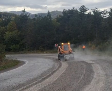 Ayancık-Sinop yolunda önleyici çalışma