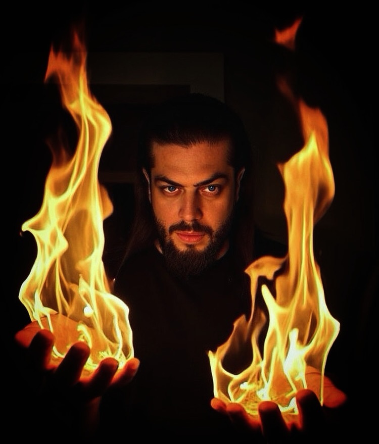 Aref Ghafouri Hakkında Bilinmeyenler: Hayatı ve Kariyerine Dair Detaylar