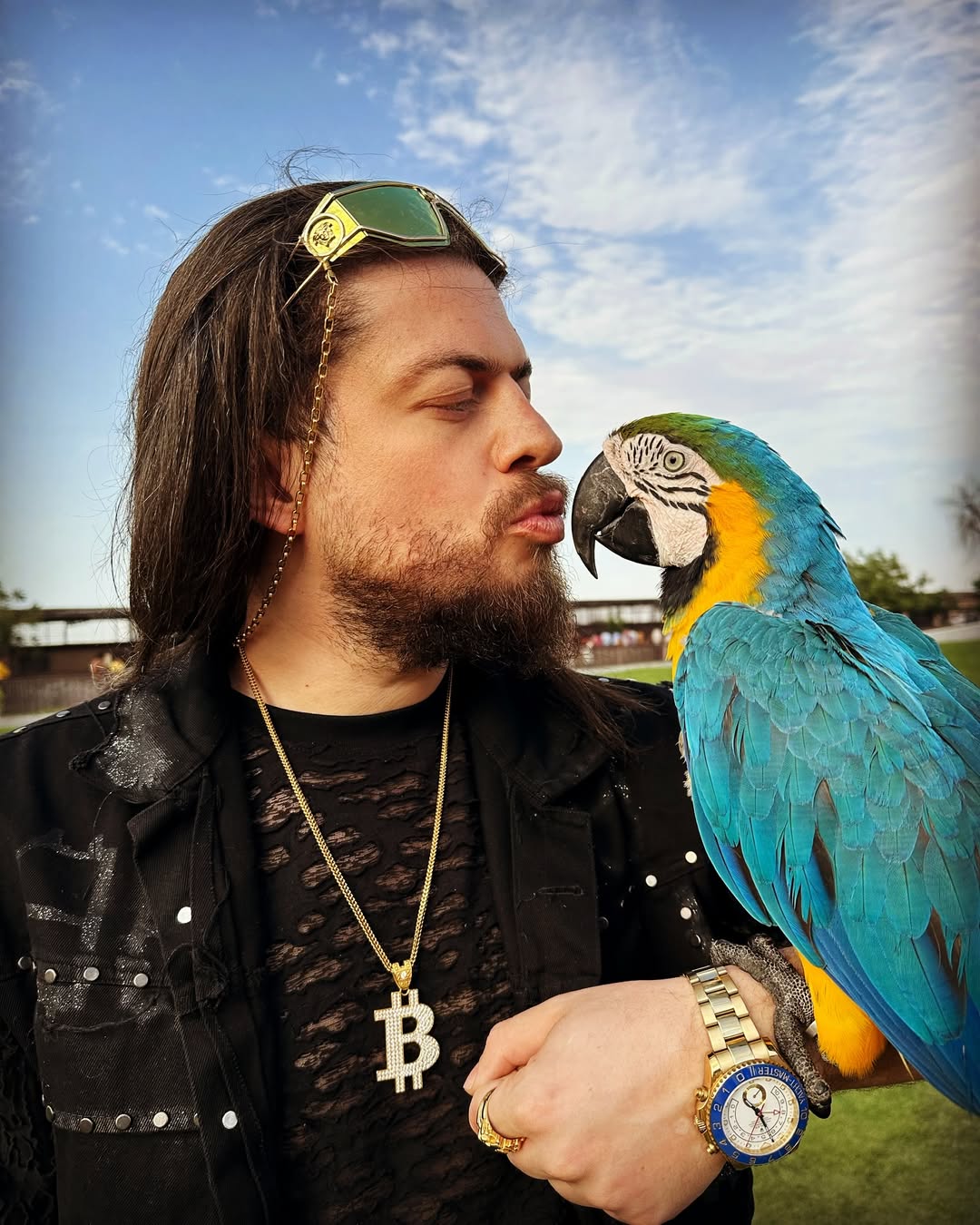 Aref Ghafouri Hakkında Bilinmeyenler: Hayatı ve Kariyerine Dair Detaylar