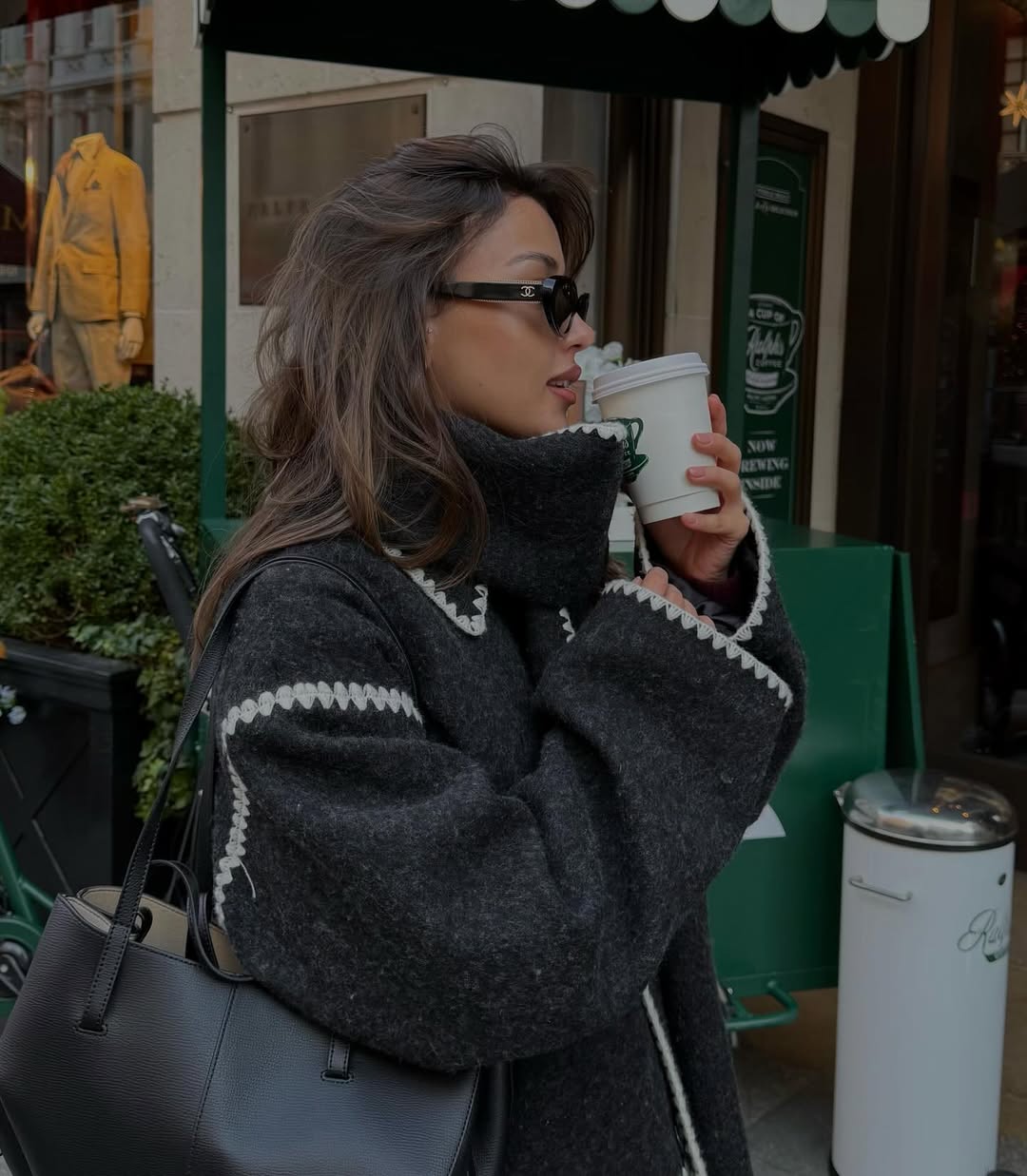 Asena Atalar Kimdir?