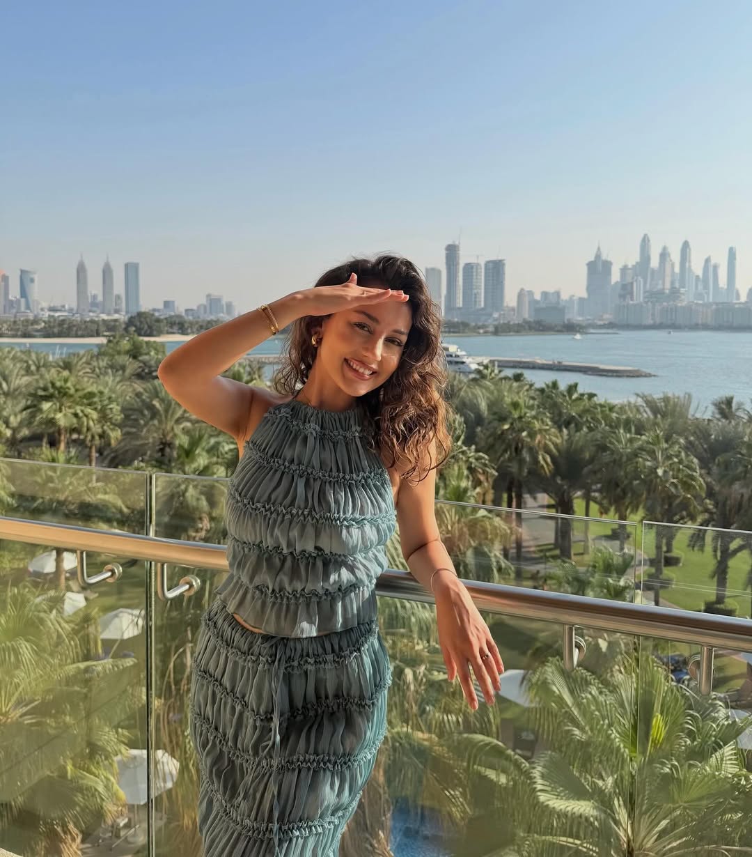 Asena Atalar Kimdir?