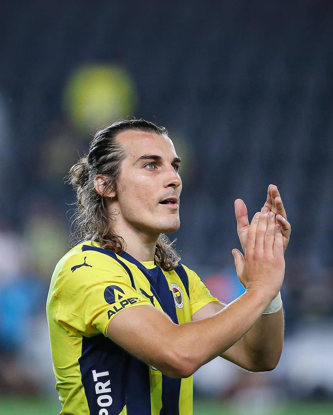 Çağlar Söyüncü: Hayatı ve Futbol Kariyeri Hakkında Bilmeniz Gerekenler