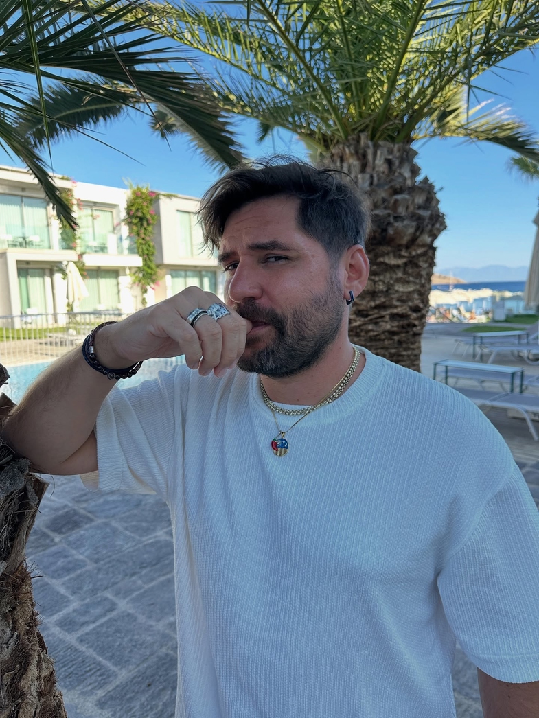 Ceyhun Fersoy Hakkında Bilgi