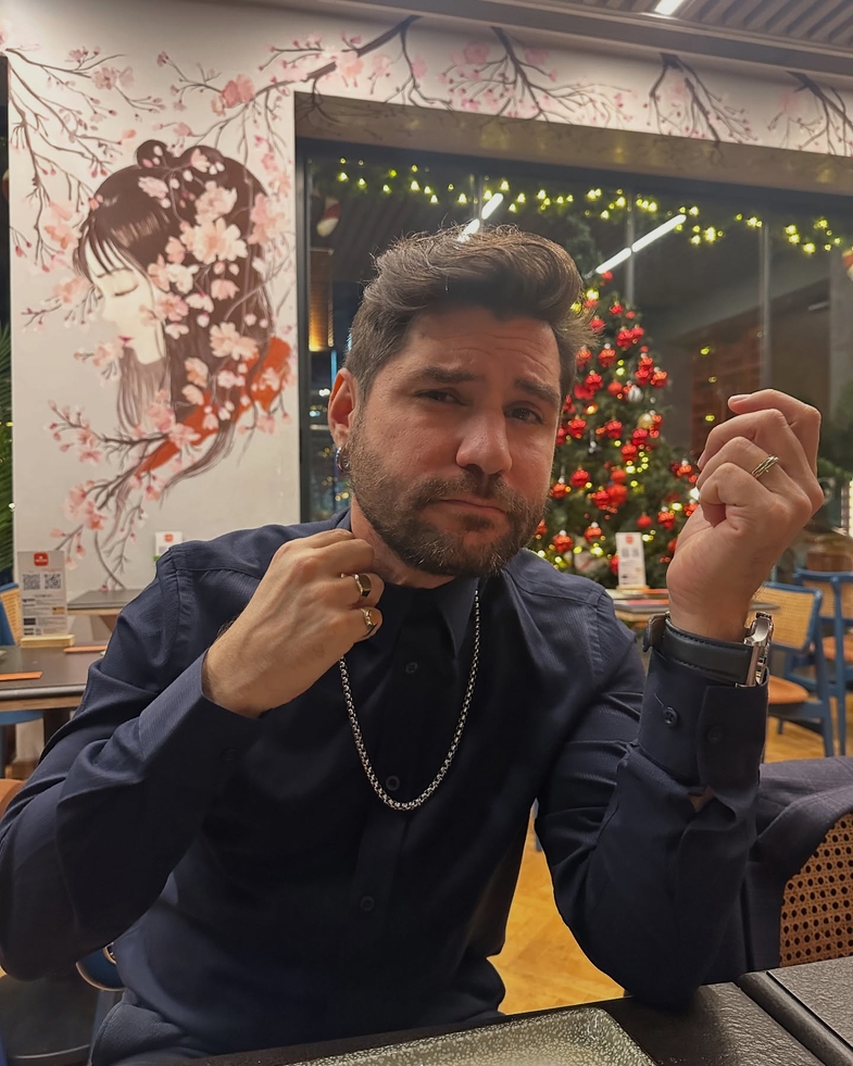 Ceyhun Fersoy Hakkında Bilgi