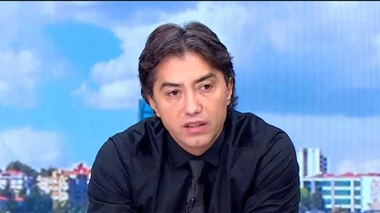 Emrullah Erdinç Kimdir?