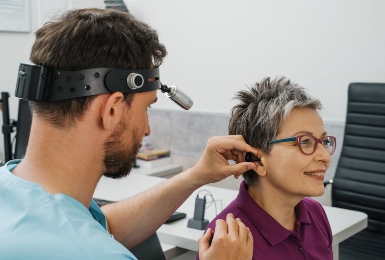 Kulak Kristali Oynaması ve Tedavi Yöntemleri