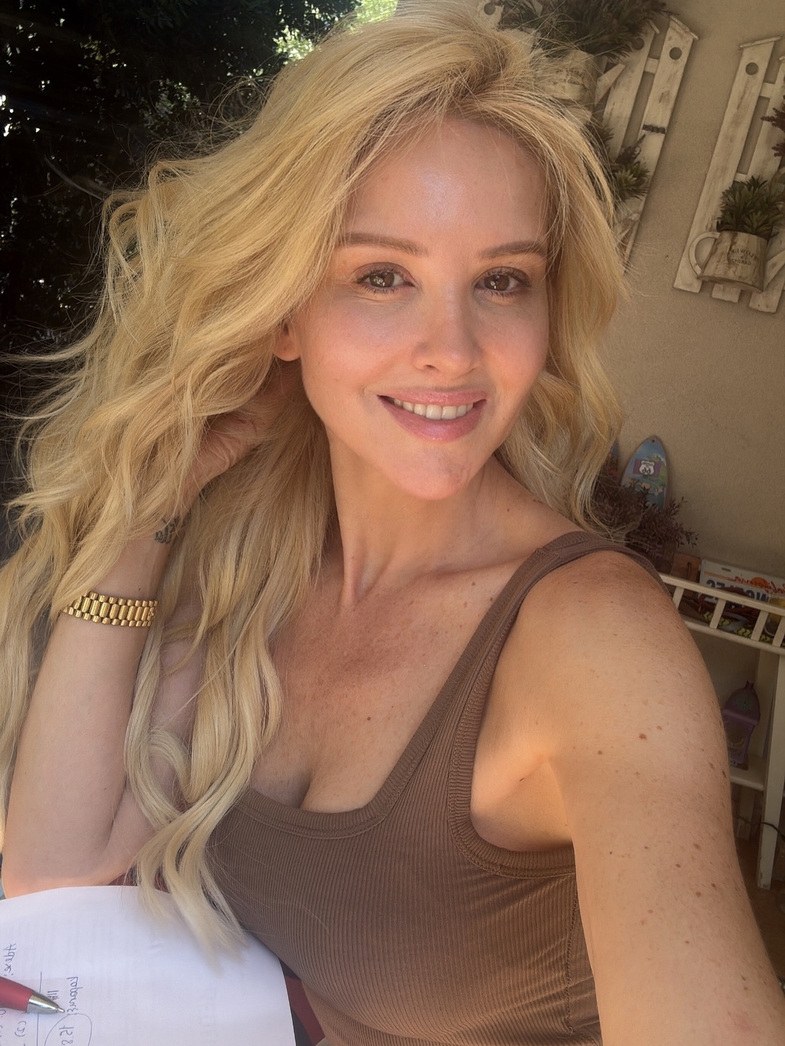 Meltem Acet Hakkında Tüm Bilinmeyenler – Biyografi ve Kariyer Yolculuğu