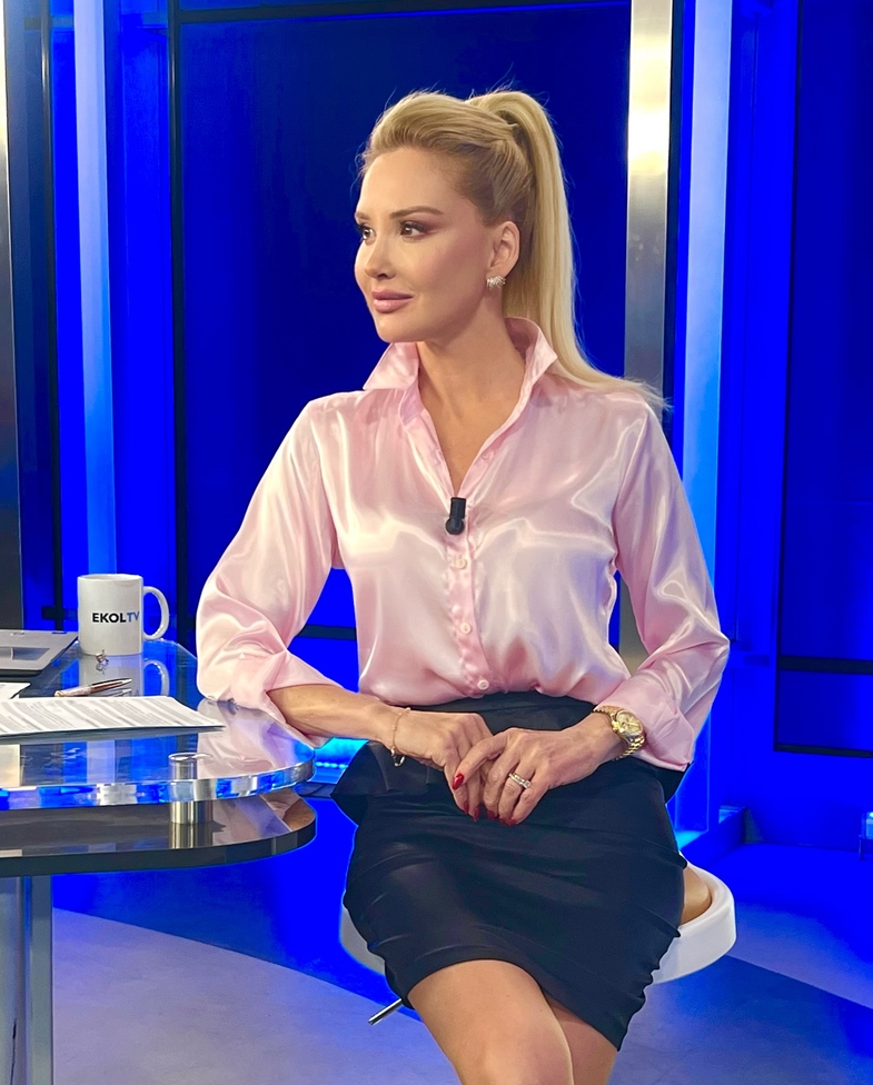 Meltem Acet Hakkında Tüm Bilinmeyenler – Biyografi ve Kariyer Yolculuğu