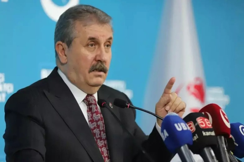 Mustafa Destici Hakkında Bilinmeyen Gerçekler ve Hayat Hikayesi