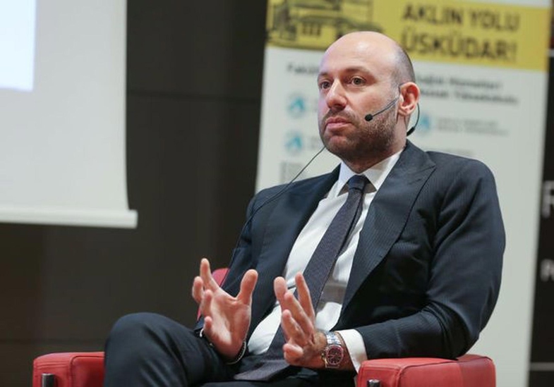 Kariyer Başlangıcı ve Gelişimi