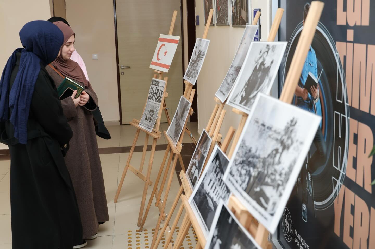 Anma Programı ve Sergi