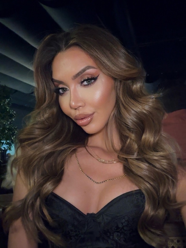 Şüheda Erkoç’un Hayat Hikayesi ve Biyografisi