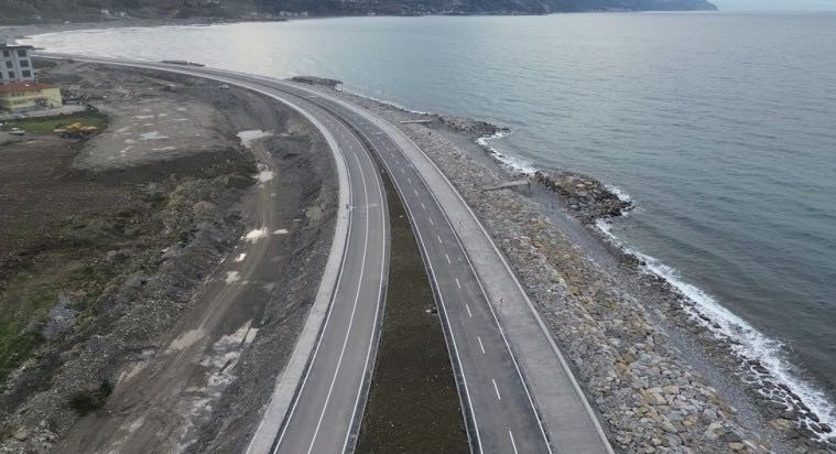 Türkeli Sahil Yolu ulaşıma açıldı