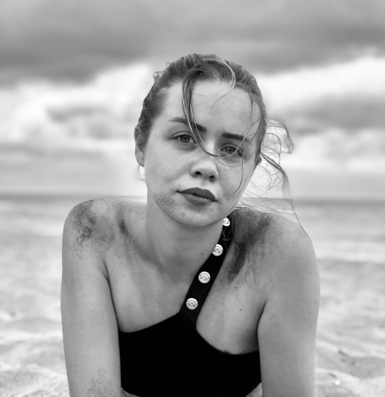 Yağmur Ün’ün Rol Aldığı Bazı Yapımlar