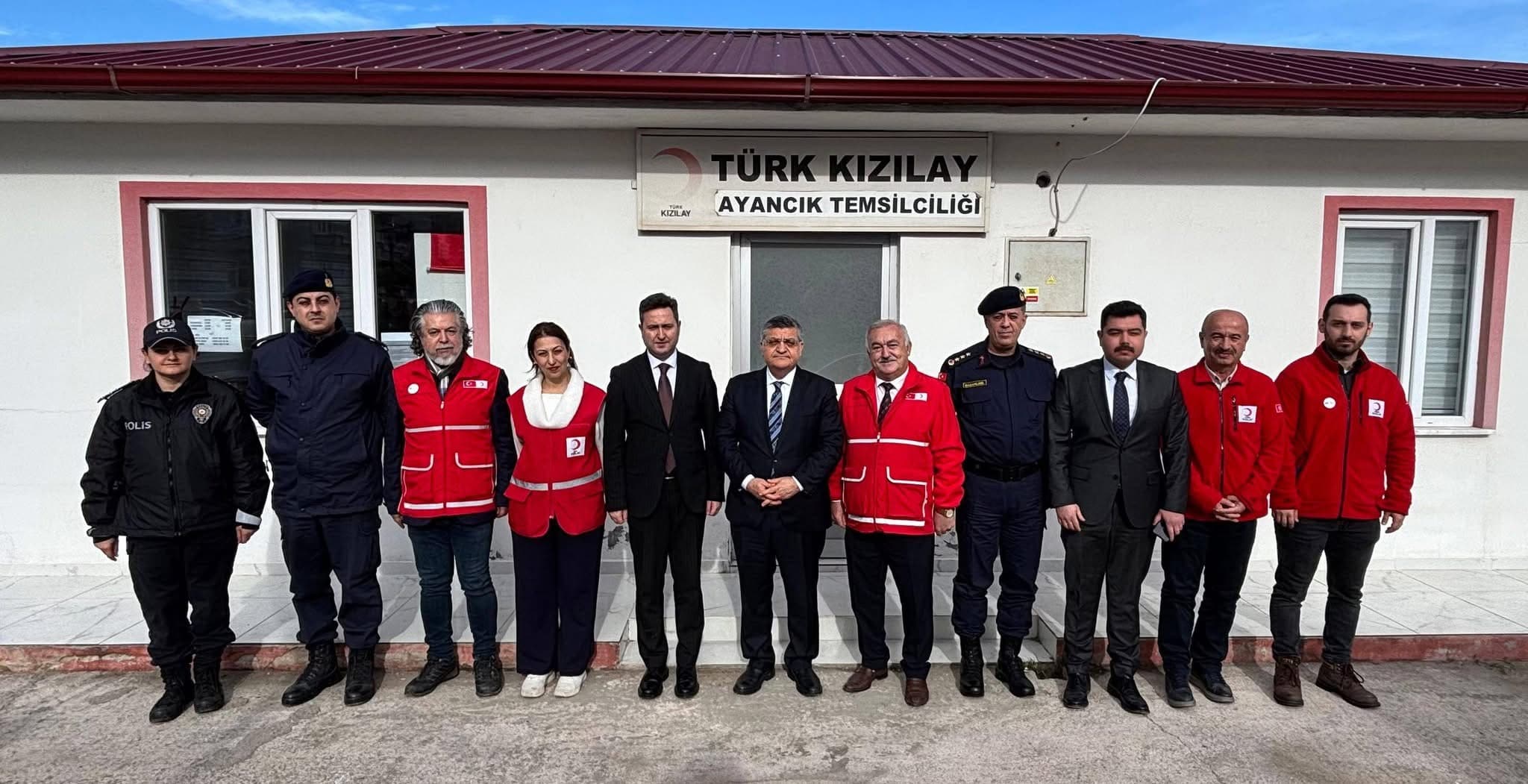 Vali Özarslan’dan Kızılay Ayancık Temsilciliğine ziyaret