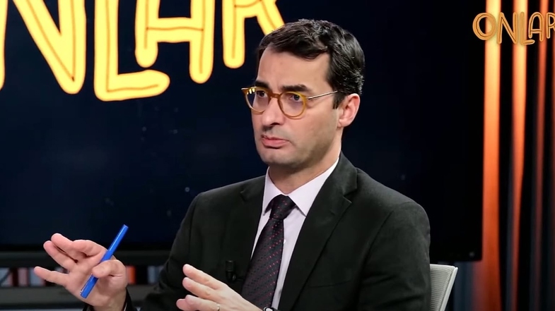 Biyografisi ve Eğitim Hayatı