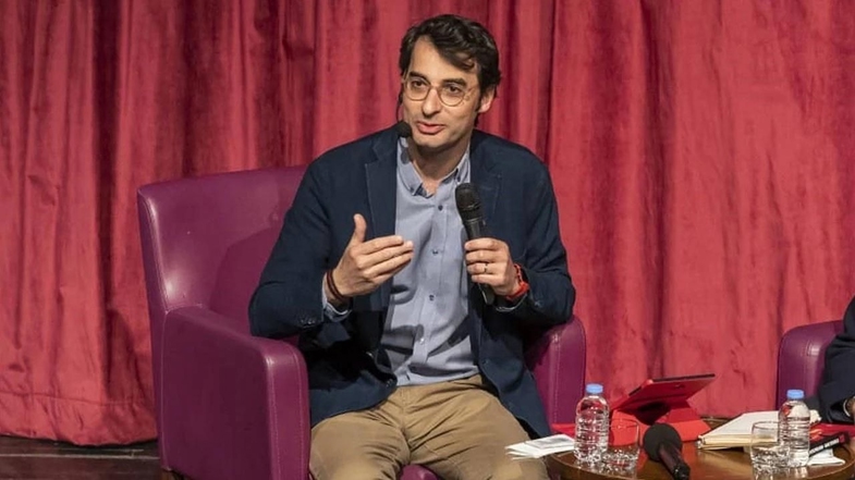 Barış Terkoğlu: Araştırmacı Gazeteci ve Yazarlık Kariyeri