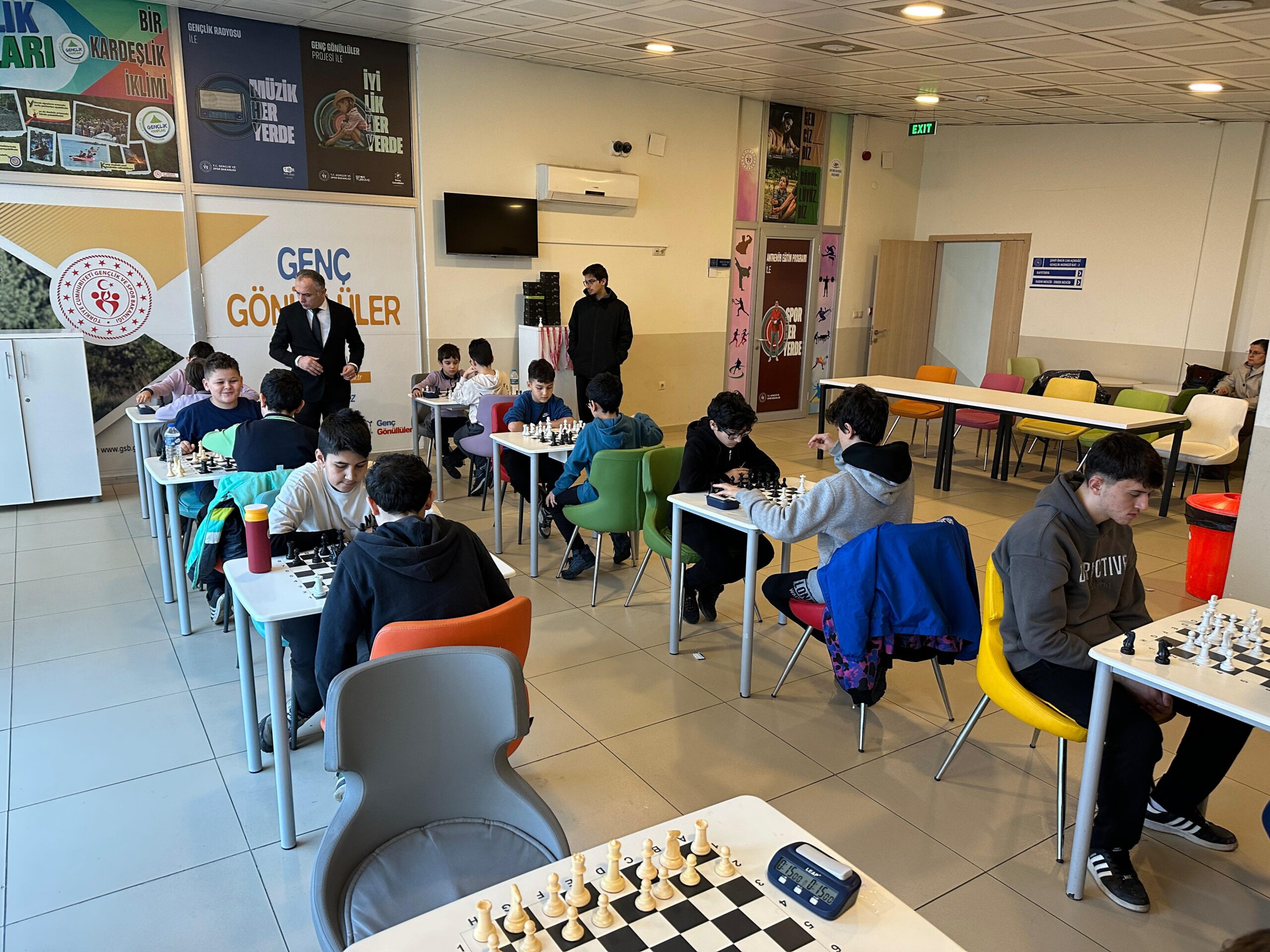 Ayancık’ta Okullar Arası Satranç Turnuvası Gerçekleştirildi