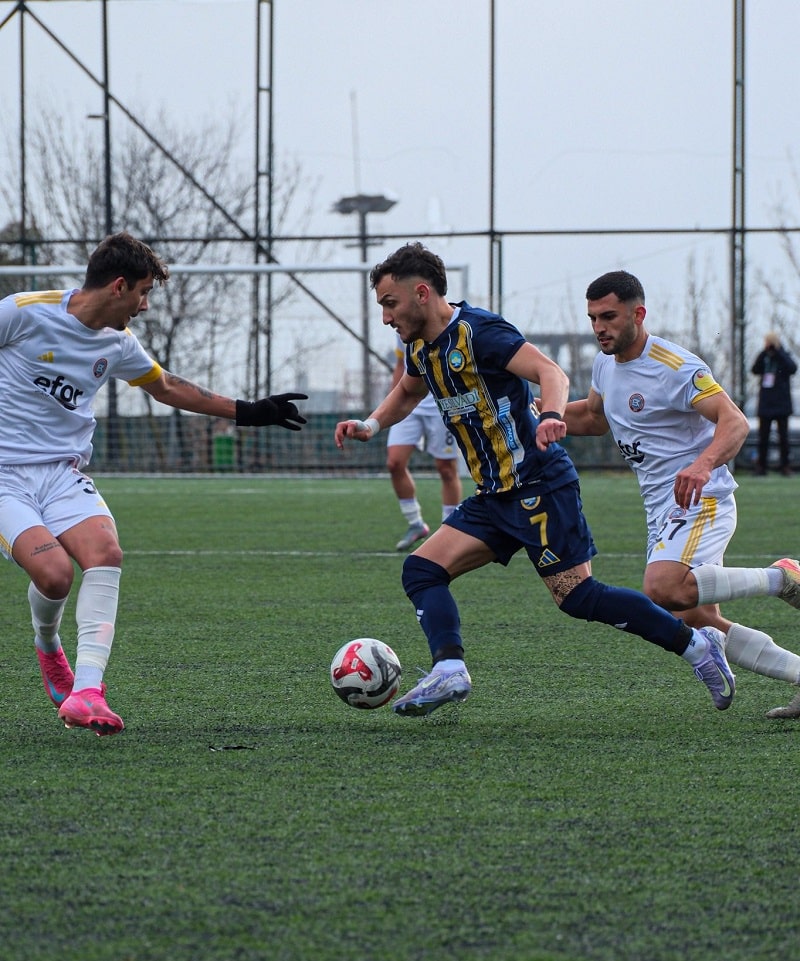 Küçükçekmece Sinop Spor'da Tarihi Galibiyet Coşkusu!