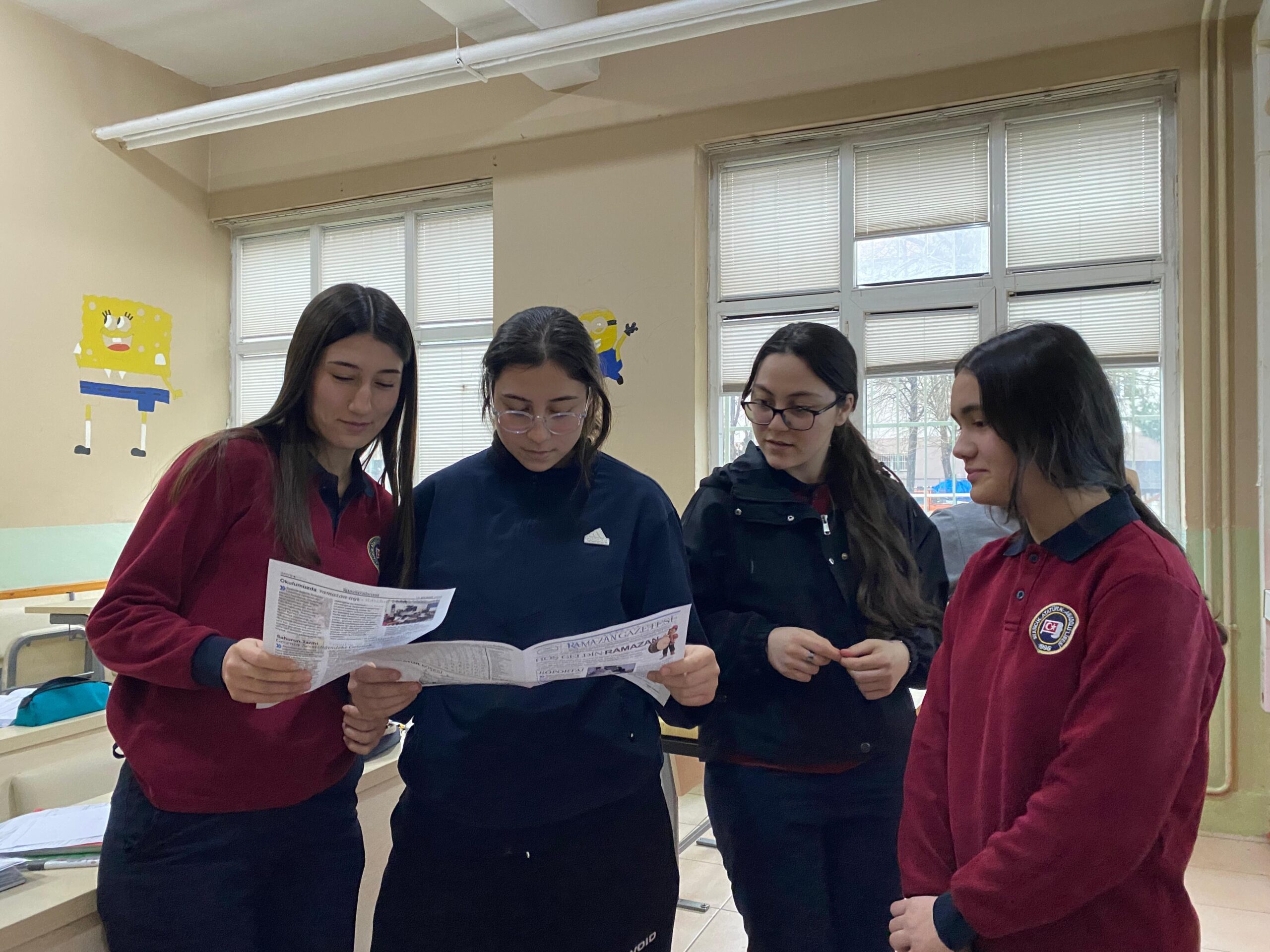 Ayancık’ta öğrencilerden Ramazan gazetesi