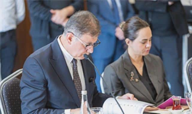 Başkan Tugay’dan Kadın Mücadelesine Güçlü Destek Çağrısı