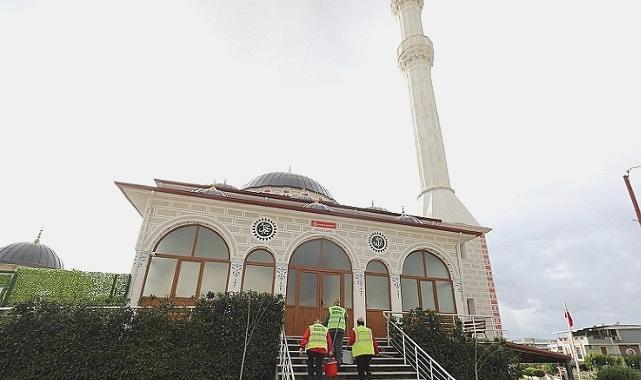 Menderes’te Camiler Ferah ve Tertemiz