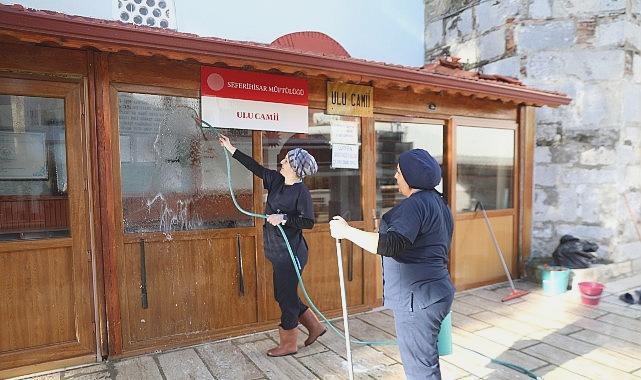 Ramazan Öncesi İbadethanelerde Geniş Kapsamlı Temizlik Çalışmaları Başladı