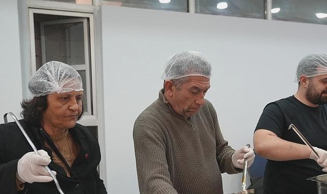 Seferihisar’da Ramazan Dayanışması İlk İftarla Coşkuyla Başladı