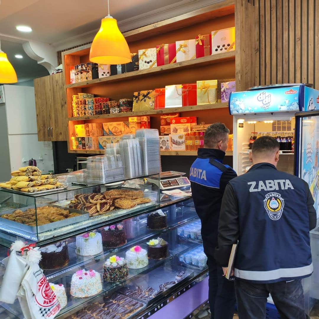 Ayancık’ta gıda denetimleri devam ediyor