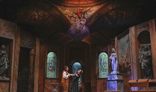 İzmir’de Efsanevi Bir Başyapıt: Tosca