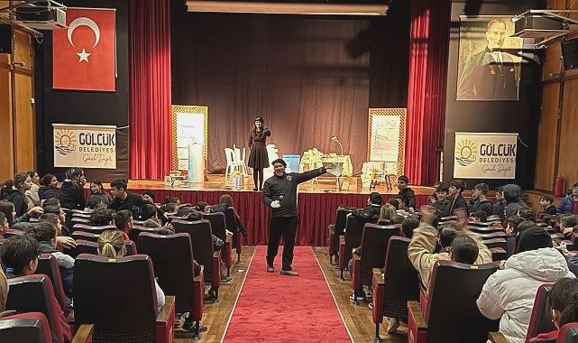 Kütüphaneler Haftasında Öğrenciler İçin Unutulmaz Tiyatro Deneyimi