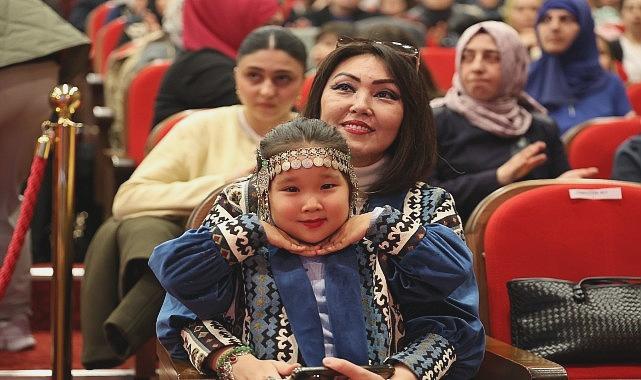 Alatau Serileri: Ünlü Kazak Müzik Grubunun Yeni Albümü Bağcılar’da Tanıtıldı